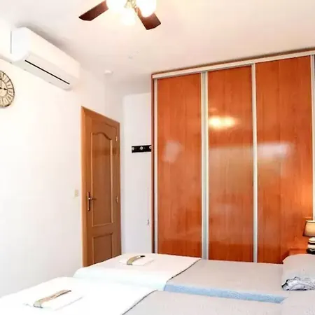 Edificio Aries דירה